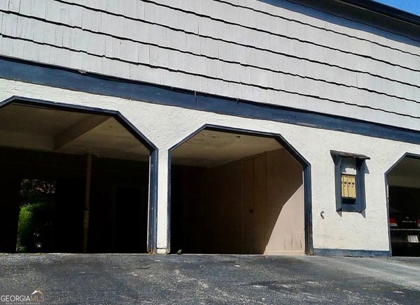 1419 Stone Mill Trace, Stone Mountain