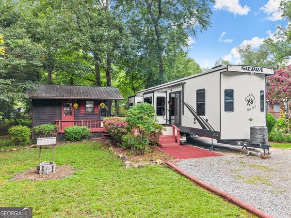 407 Hidden Valley Road, Cleveland