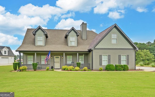 60 Villa Courts, Hartwell