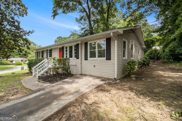 3294 RENAULT Road, Atlanta