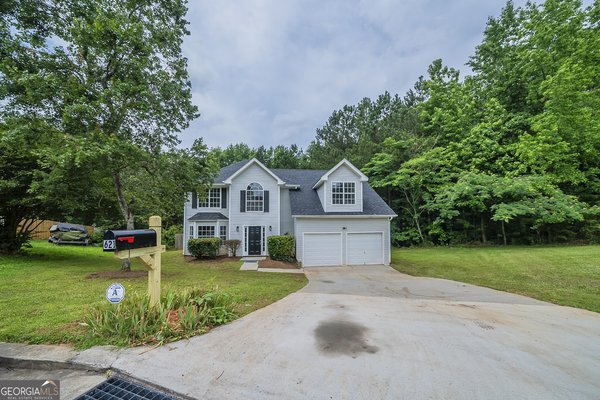 621 Lakewater View Drive, Stone Mountain