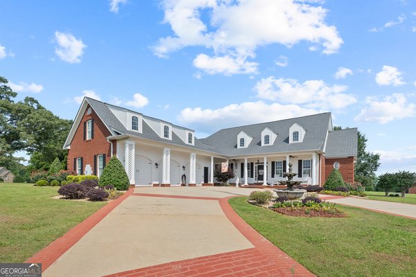 207 Josiah Court, Macon