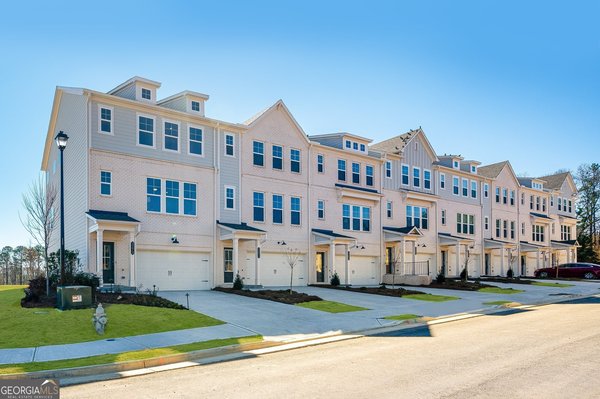 517 Provence Gate Lane, Lawrenceville