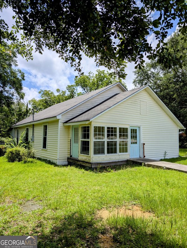 912 5th Avenue, Twin City