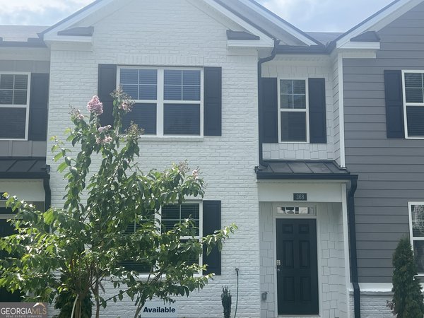 368 Sound Circle, Stockbridge