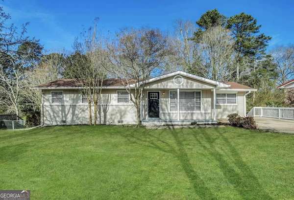 4385 Midway Road, Douglasville