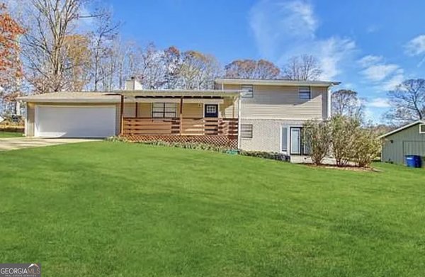 5670 Bob White Lane, Douglasville