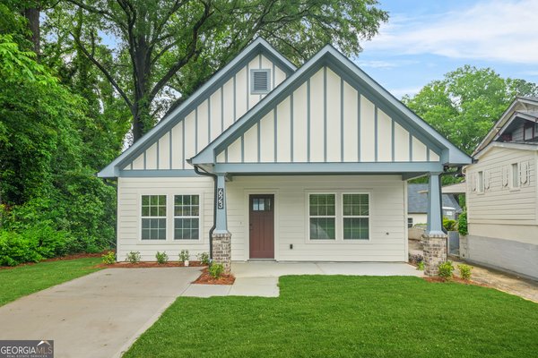 623 Hamilton E Holmes Drive, Atlanta