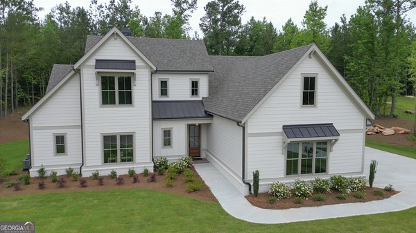 172 Forest Berry Court, Newnan