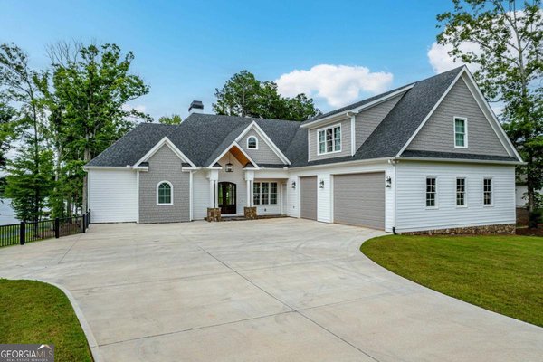 175 Harmony Bay Drive, Eatonton