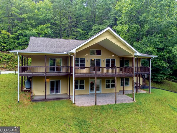 55 Cool Spring Lane, Clayton