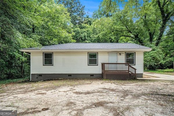 114 HOWELL Drive, Atlanta