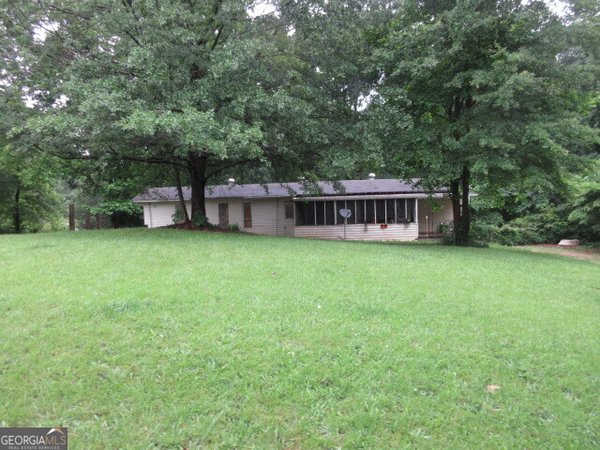 125 Highland Circle, Stockbridge