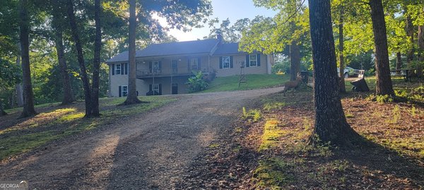 1605 Cody Road, Mount Airy