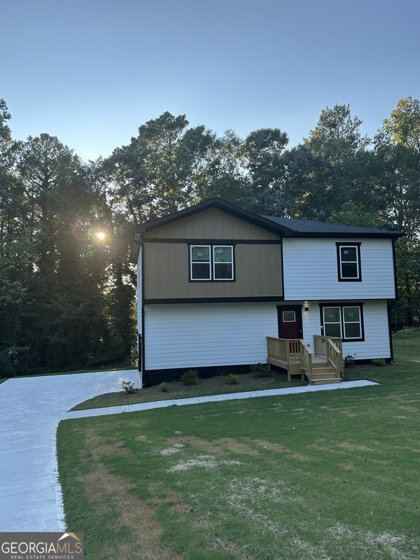 110 WILDWOOD Drive, Stockbridge