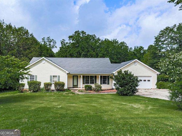 10307 Cherokee Drive, Canton