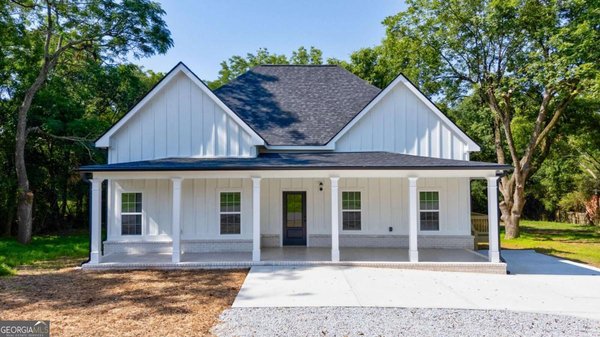 540 Sunset Avenue, Comer