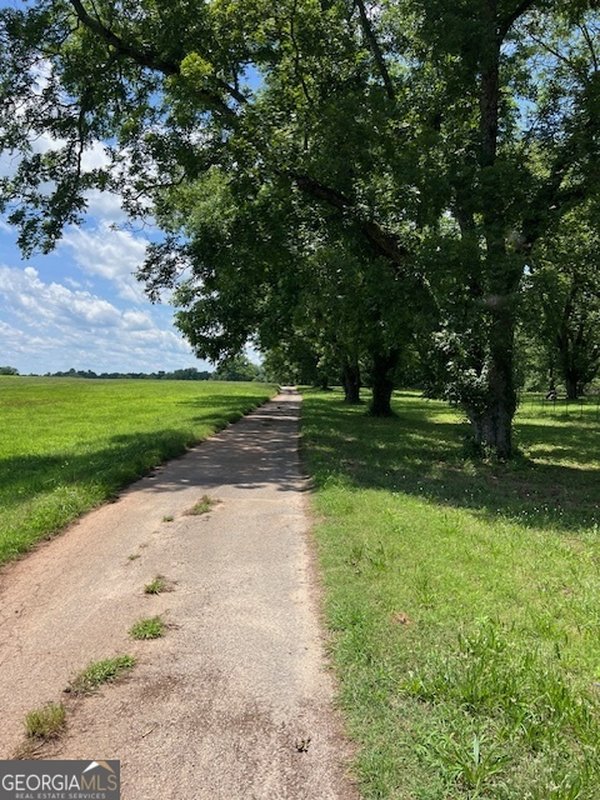 704 Old Milner Road, Barnesville