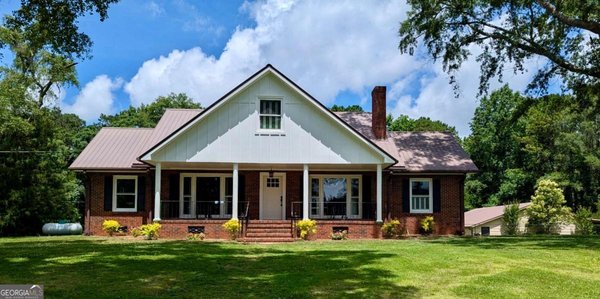 609 Moore Road, Columbus