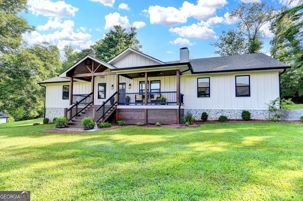 5441 Main Street, Flowery Branch