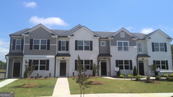 364 Sound Circle, Stockbridge