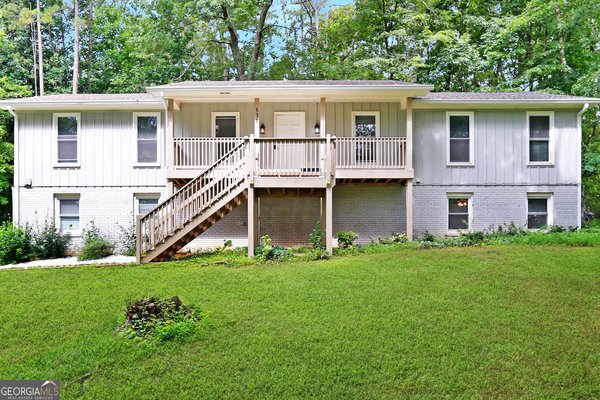 537 Raven Springs Trail, Stone Mountain