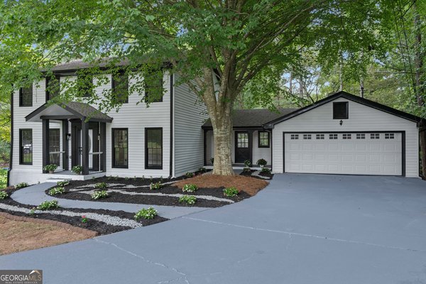 772 Brookwood Terrace, Lilburn