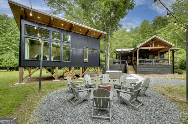 211 Rockhouse Road, Cherry Log