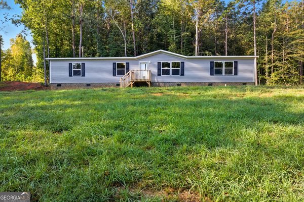 197 Howard Road, Toccoa
