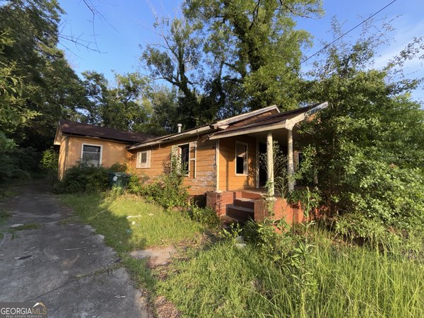 310 Edwards Avenue, Macon