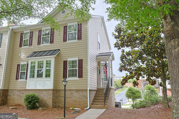 3761 Lake Point Boulevard, Suwanee