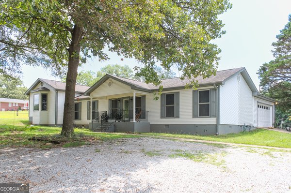 1687 Main Street, Royston