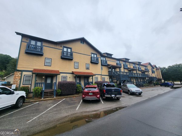 26 Midway Street, Helen