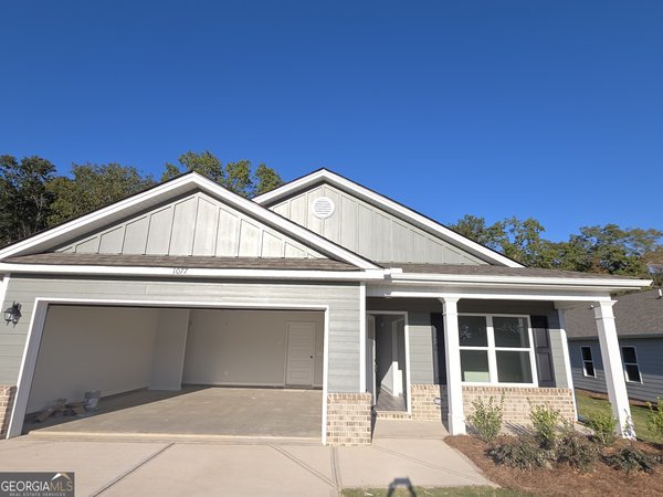 1077 Jeannine Lane, Winder