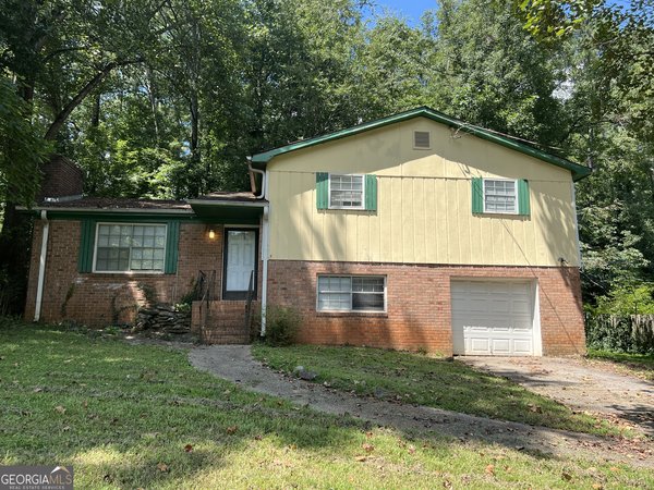 2275 Chestnut Log Loop, Lithia Springs