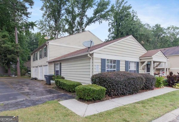 1315 Old Coach Road, Marietta