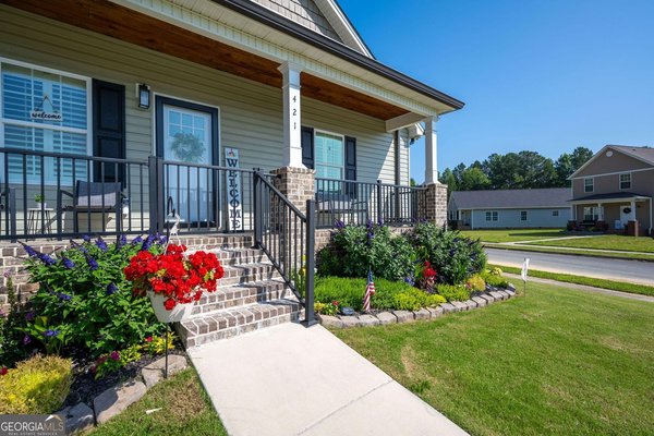 421 Coahulla Creek Drive, Dalton