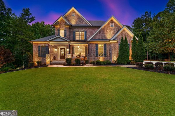 1127 Antrim Glen Drive, Hoschton