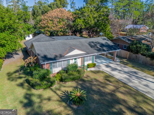 907 Euclid Avenue, Waycross