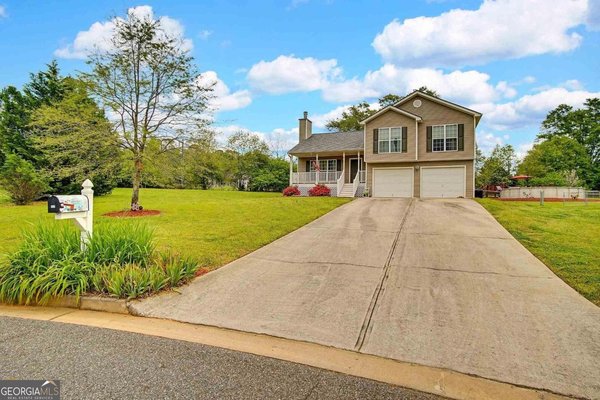 303 Carly Court, Bethlehem