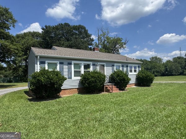 875 Benson Street, Hartwell