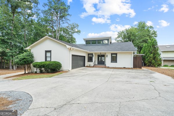 211 Lakecrest Drive, Milledgeville