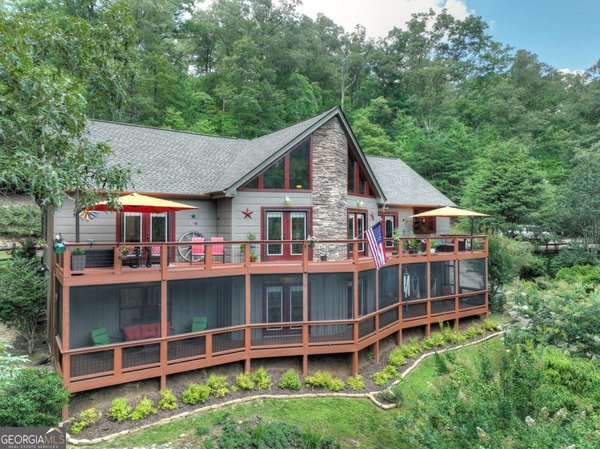 588 Blackberry Drive, Mineral Bluff