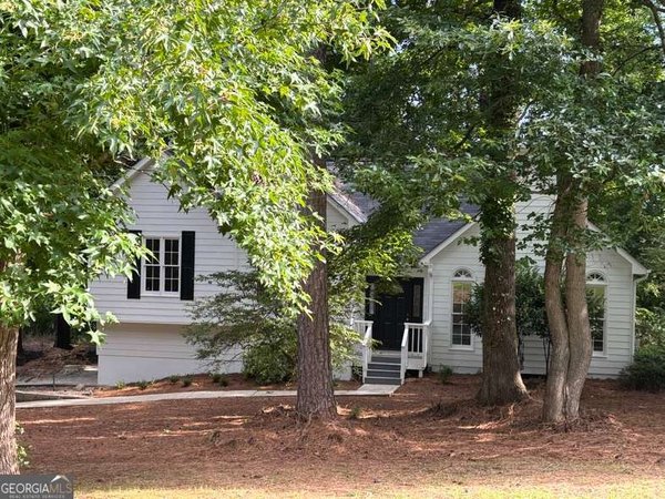 6030 Bridle Drive, Cumming