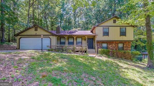 416 Pineburr Lane, Stone Mountain