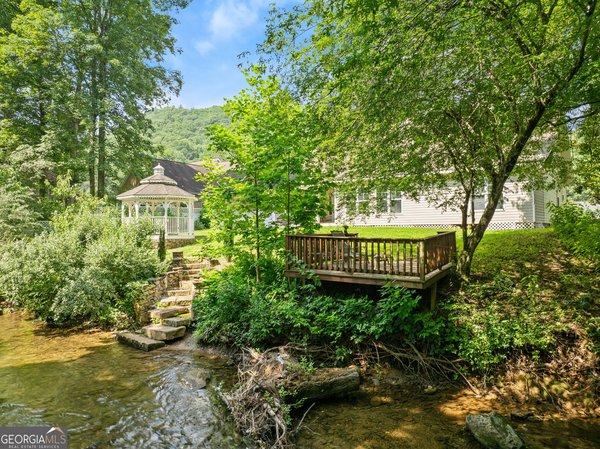 2187 Big Pine Drive, Hiawassee