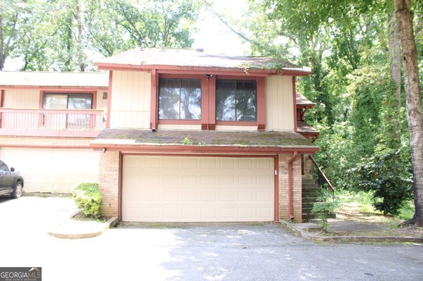 1159 VILLAGE MAIN Street, Stone Mountain