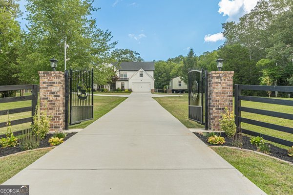 426 Burnt Hickory Road, Douglasville