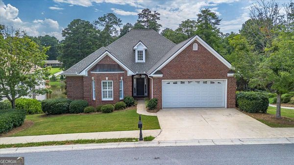 104 Annas Walk, Athens