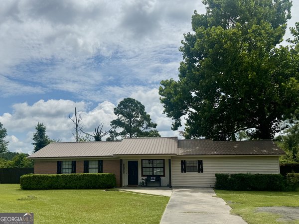 102 Palm Road, Hazlehurst